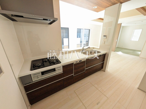 4号棟　キッチン　【東村山市秋津町４丁目】