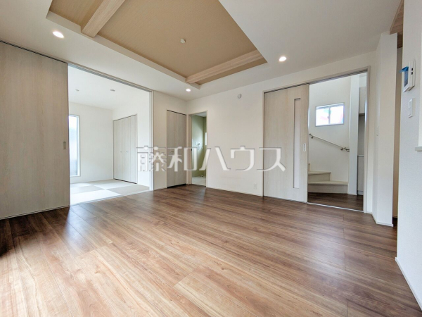 7号棟　リビング　【東村山市秋津町４丁目】