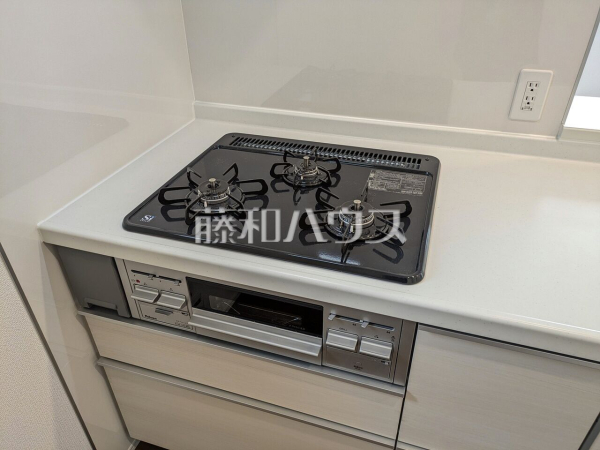 7号棟　キッチンコンロ　【東村山市秋津町４丁目】