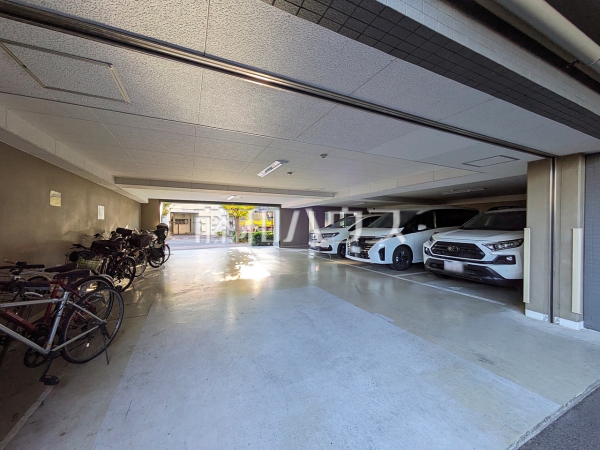 駐車場　【パレステージ中神】