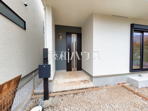 B号棟　外観　【小平市小川町１丁目】