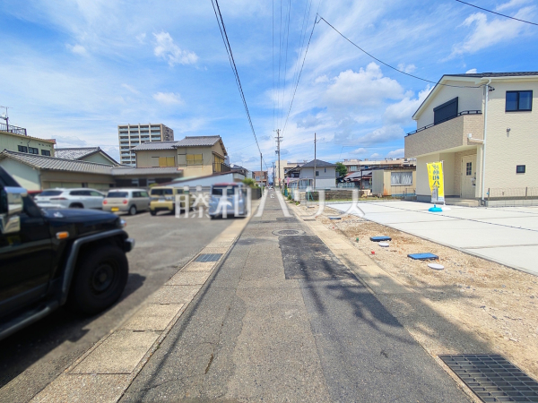 接道状況および現場風景　【春日井市八事町１丁目】