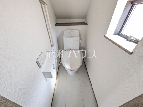 B号棟　トイレ　【春日井市八事町１丁目】