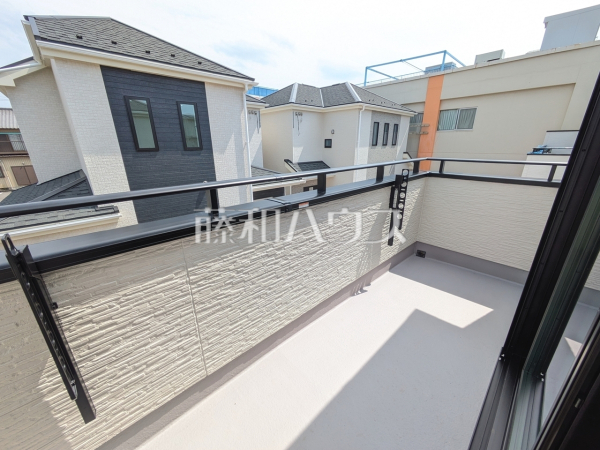 B号棟　バルコニー　【春日井市八事町１丁目】