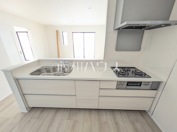 C号棟　キッチン　【春日井市八事町１丁目】