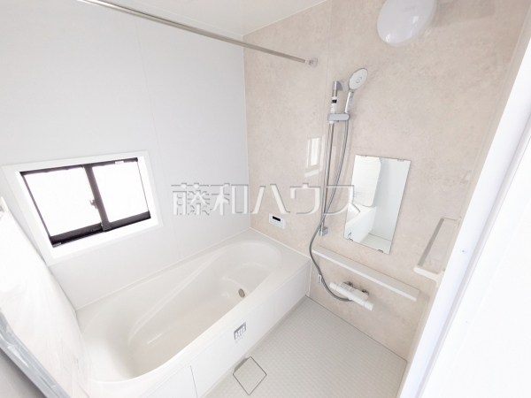 C号棟　浴室　【春日井市八事町１丁目】