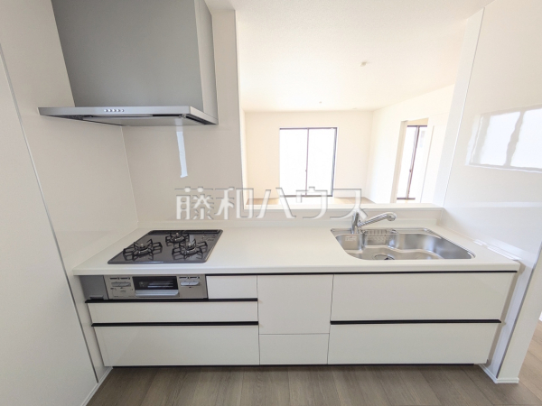 D号棟　キッチン　【春日井市八事町１丁目】