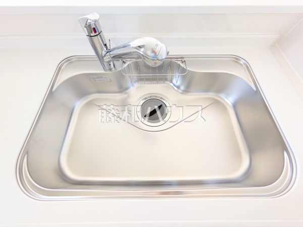 D号棟　キッチンシンク　【春日井市八事町１丁目】