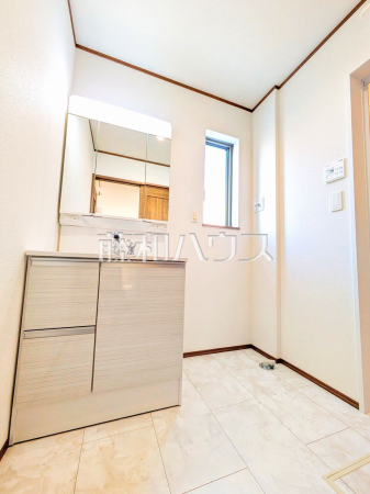 A号棟　洗面室　【府中市浅間町４丁目】