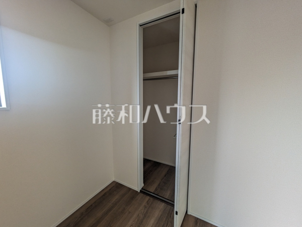 収納　【春日井市白山町７丁目】