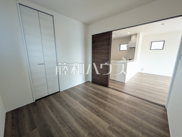 リビング続きの洋間4.5帖