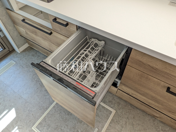 B号棟　食器洗い乾燥機　【練馬区南田中５丁目】