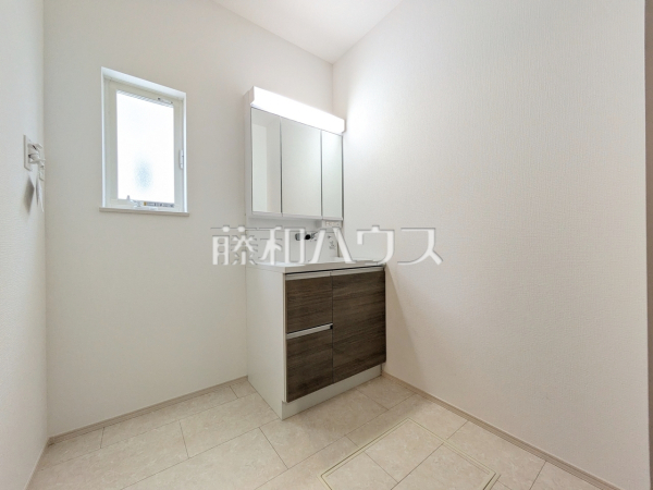 1号棟 洗面室 【富士見市羽沢1丁目】 1号棟 洗面室 【富士見市羽沢1丁目】
