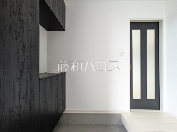 1号棟 玄関ホール 【富士見市羽沢1丁目】 1号棟 玄関ホール 【富士見市羽沢1丁目】