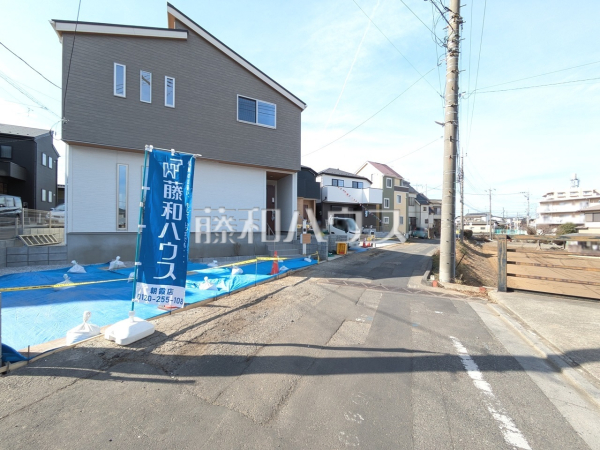 接道状況および現場風景 【富士見市羽沢1丁目】 接道状況および現場風景 【富士見市羽沢1丁目】