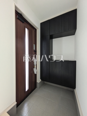 1号棟 玄関ホール 【富士見市羽沢1丁目】 1号棟 玄関ホール 【富士見市羽沢1丁目】