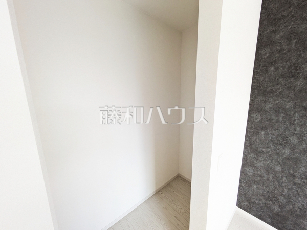 2号棟　ウォークインクローゼット　【春日井市不二ガ丘２丁目】