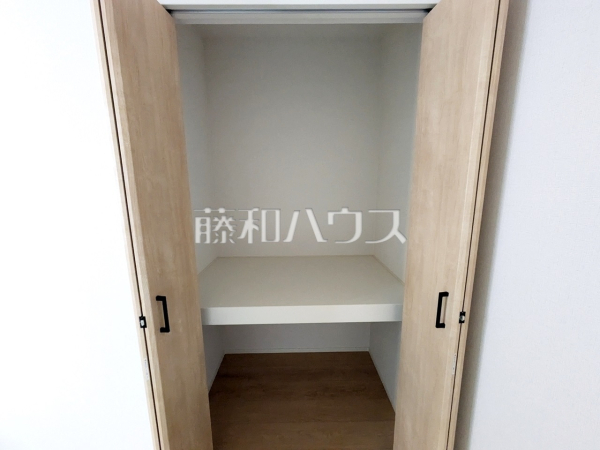 2号棟　収納　【小牧市大字久保一色】