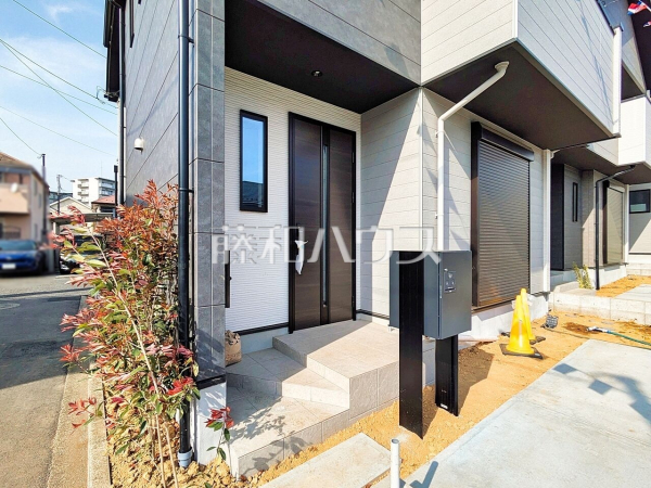 1号棟　玄関　【三鷹市牟礼５丁目】