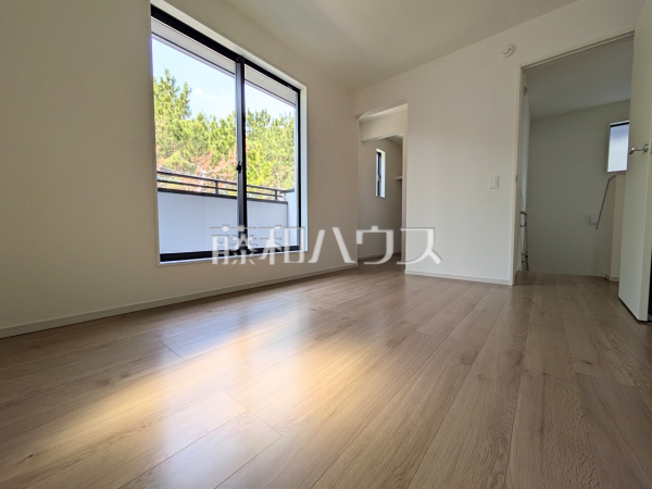 2号棟　居室　【福岡市東区奈多２丁目】