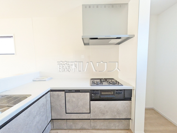 3号棟　キッチン　【福岡市西区横浜１丁目】