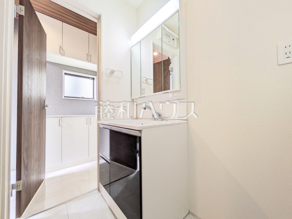 1号棟　洗面室　【国立市富士見台１丁目】