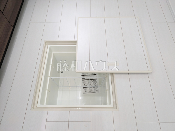 2号棟　床下収納　【八王子市谷野町】