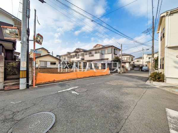 接道状況および現場風景　【所沢市榎町】 平日のご案内も可能です。まずはお気軽にお問合せ下さいませ。 
