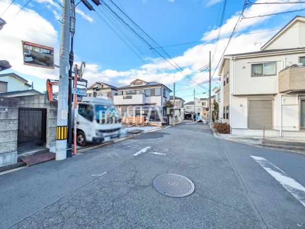 接道状況および現場風景　【所沢市榎町】