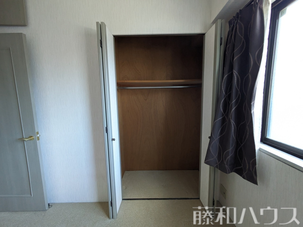 収納　【勝川パーク・ホームズ】