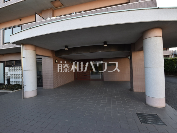 エントランス　【レクセルガーデン武蔵砂川】