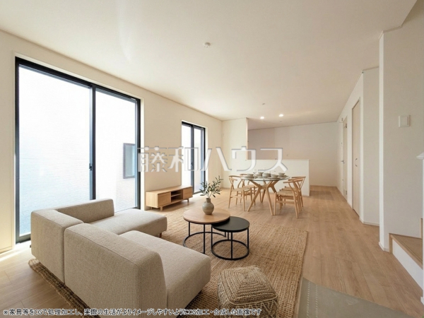A号棟　リビング　※配置してある家具や小物はCGによるイメージです。家具・小物は販売価格に含まれません。【和光市白子３丁目】