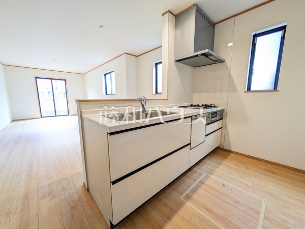 B号棟　キッチン　【和光市白子３丁目】