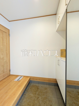 2号棟　玄関　【和光市白子３丁目】