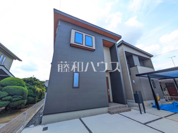 B号棟　外観　【春日井市篠木町２丁目】