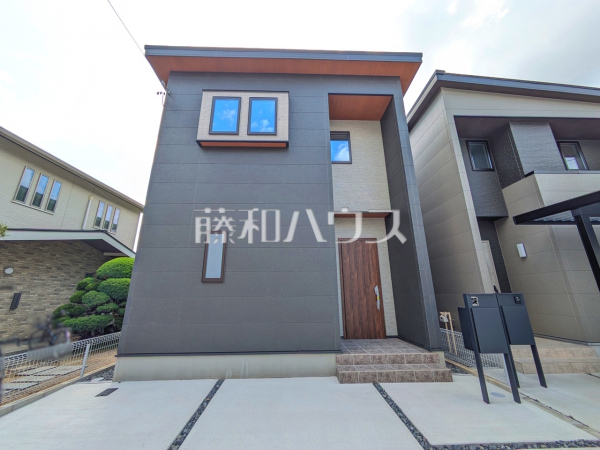 B号棟　外観　【春日井市篠木町２丁目】