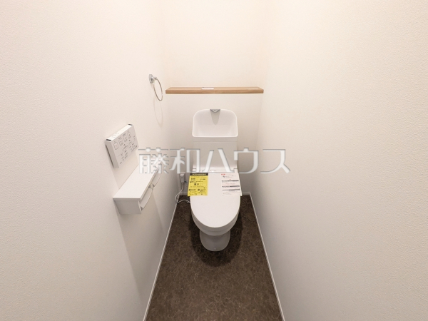 A号棟　トイレ　【春日井市篠木町２丁目】