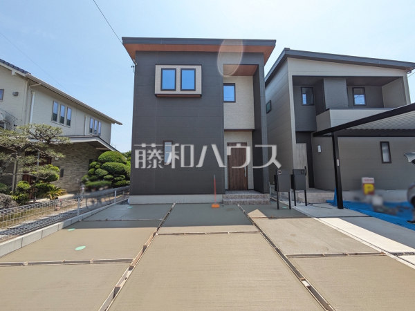B号棟　外観　【春日井市篠木町２丁目】