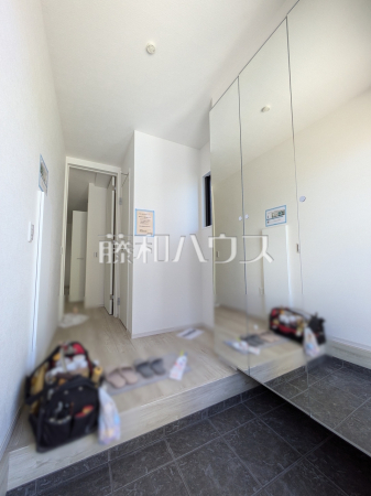 1号棟　玄関ホール　【練馬区富士見台３丁目】