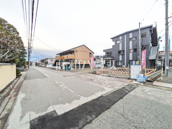 接道状況および現場風景　【八王子市東浅川町】