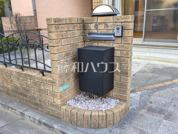 郵便受け　【練馬区西大泉１丁目】