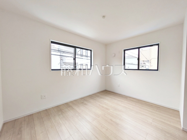 居室　【八王子市元横山町３丁目】