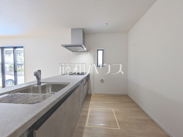 キッチン　【八王子市元横山町３丁目】