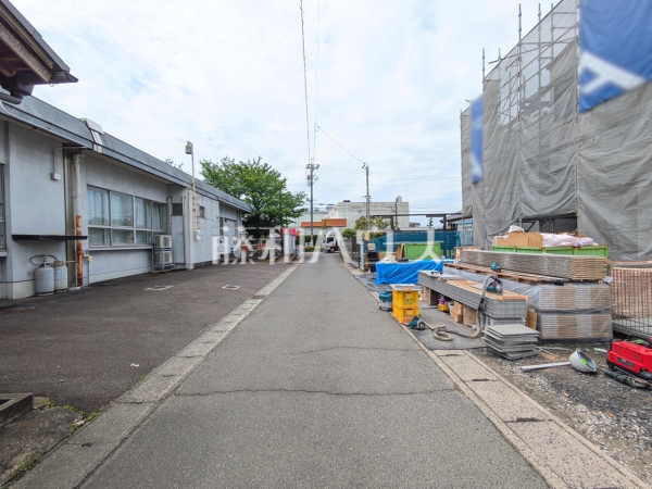 接道状況および現場風景　【小牧市郷中２丁目】