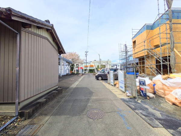 接道状況および現場風景　【小牧市郷中２丁目】