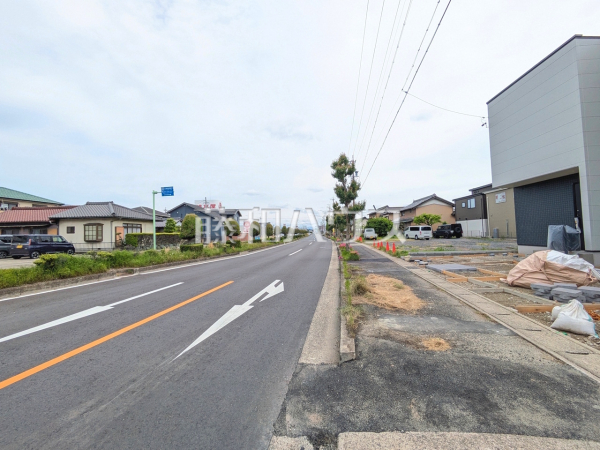 接道状況および現場風景　【小牧市郷中２丁目】