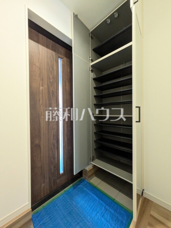 玄関収納　【新座市東３丁目】