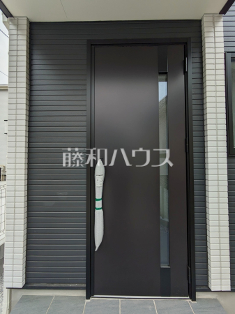 5号棟　玄関　【八王子市上柚木】