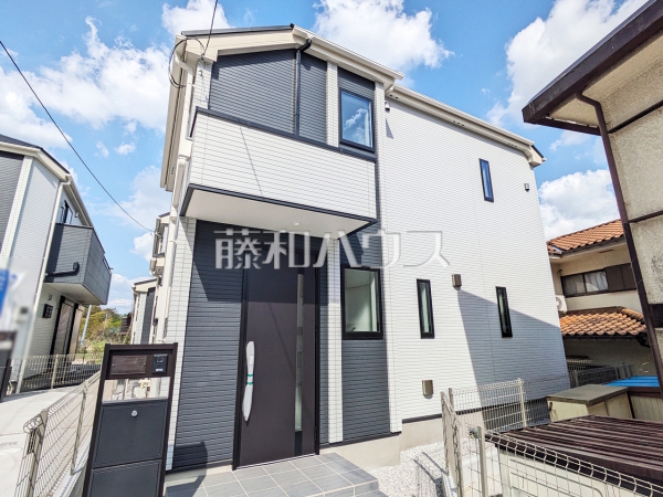 5号棟　外観　【八王子市上柚木】
堂々完成、いつでもご内覧いただけます！ぜひ実物をご覧いただきたく思います。喜んでご案内いたしますのでお気軽にお問合せ下さい。　