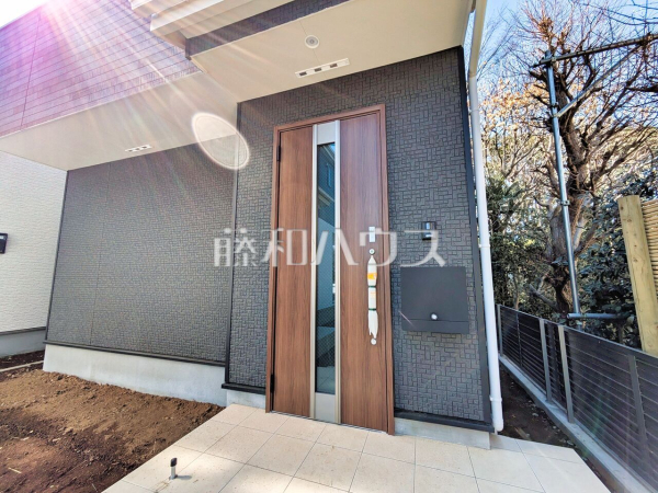 1号棟　玄関　【東久留米市滝山２丁目】